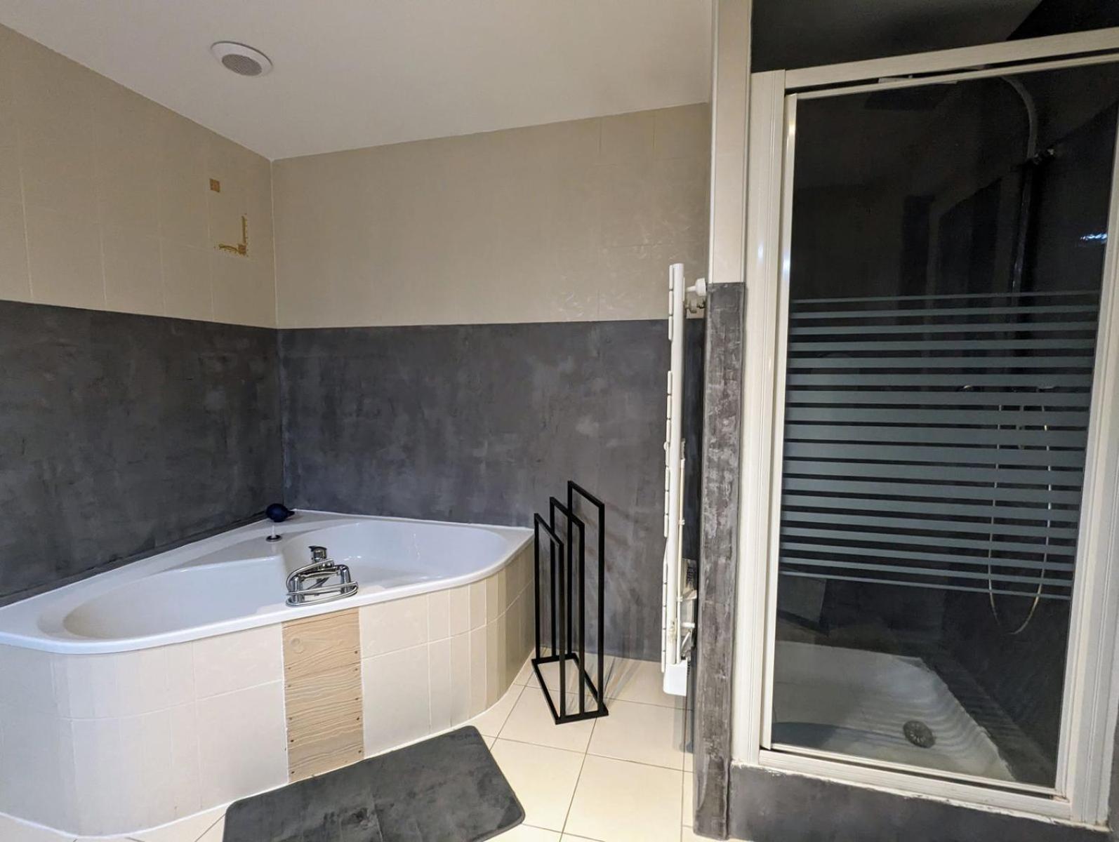 Maison Gite Le Bressaud ลาแบรส ภายนอก รูปภาพ